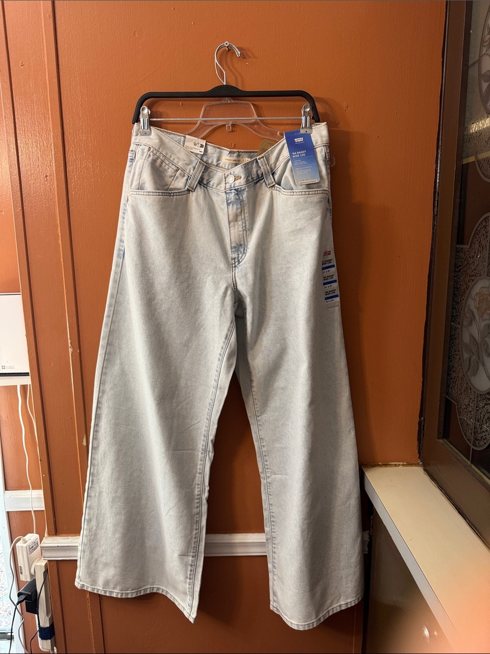 Levi's Pale Wash Women's Levi's® '94 Baggy Wide-Leg Jeans - Picture 5 of 15